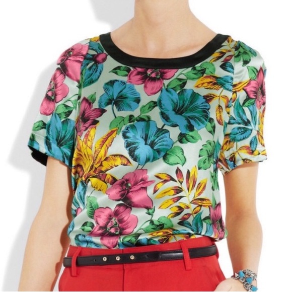Marc Jacobs blouse back button closure silk